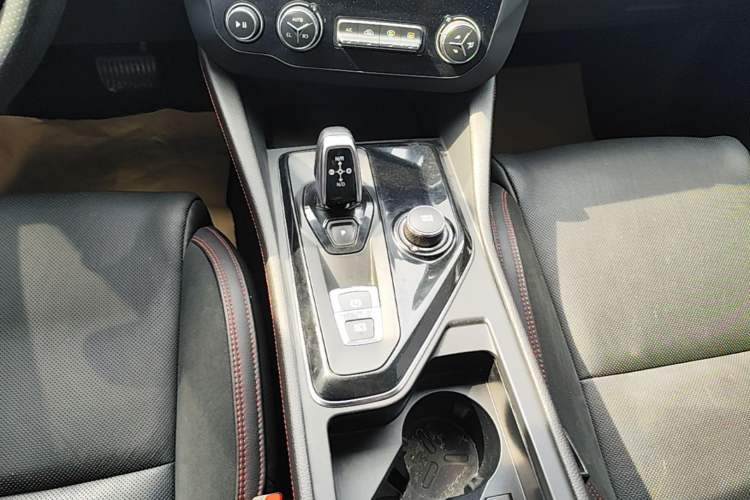 Used Lynk & Co 03 2018 1.5TD DCT Sport Edition China V Standard Gear Lever