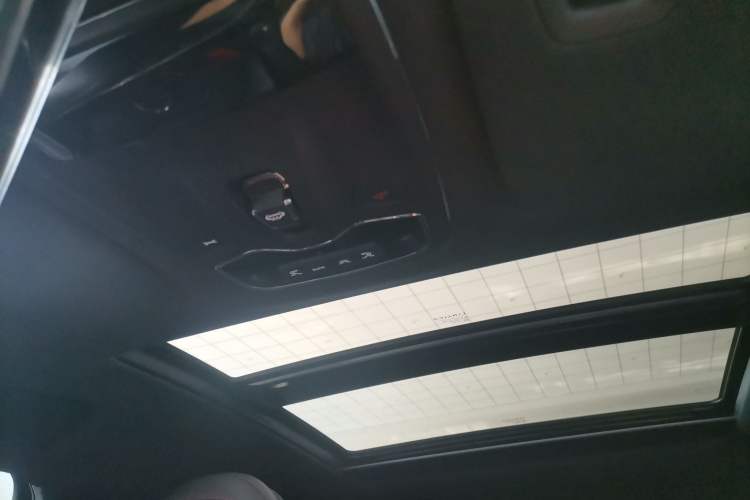 Used Lynk & Co 03 2018 1.5TD DCT JingPro Edition China V Standard Headliner