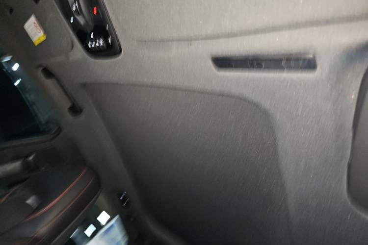 Used Lynk & Co 03 2018 1.5TD DCT JingPro Edition China V Standard Headliner