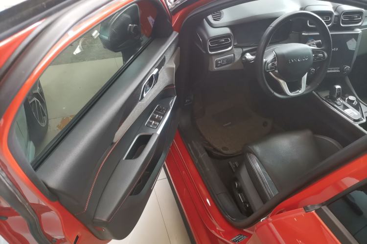 Used Lynk & Co 03 2018 1.5TD DCT JingPro Edition China V Standard Interior 3