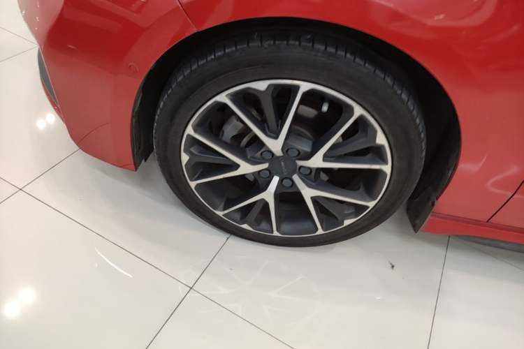 Used Lynk & Co 03 2018 1.5TD DCT JingPro Edition China V Standard Left Front Wheel Hub