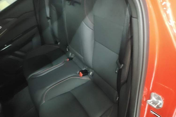 Used Lynk & Co 03 2018 1.5TD DCT JingPro Edition China V Standard Left Rear Seat