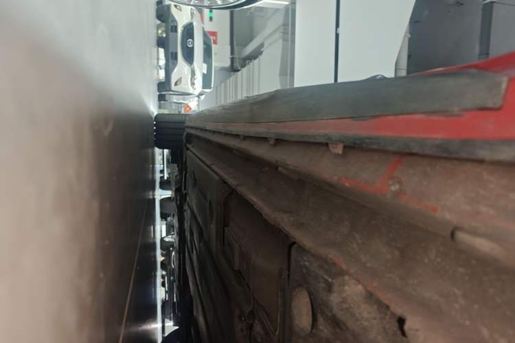 Used Lynk & Co 03 2018 1.5TD DCT JingPro Edition China V Standard Left Side Sill