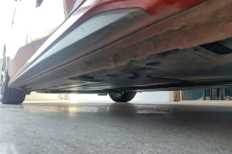 Used Lynk & Co 03 2018 1.5TD DCT Sport Edition China V Standard Left Side Sill