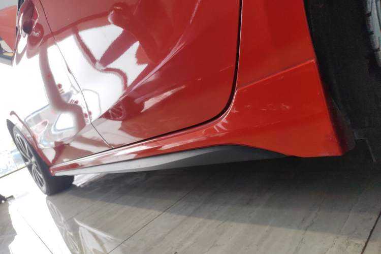 Used Lynk & Co 03 2018 1.5TD DCT Sport Edition China V Standard Left Side Sill