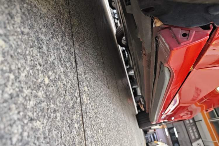 Used Lynk & Co 03 2018 1.5TD DCT JingPro Edition China V Standard Left Side Sill