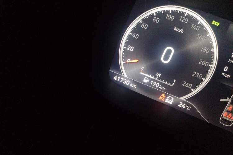 Used Lynk & Co 03 2018 1.5TD DCT JingPro Edition China V Standard Odometer Close Up