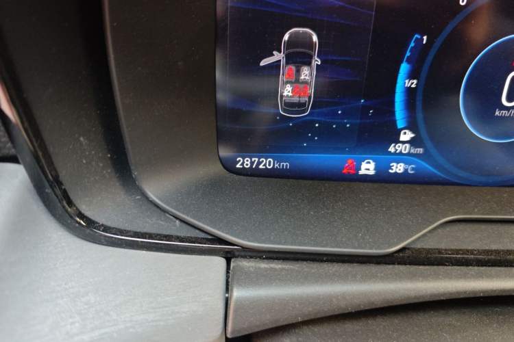 Used Lynk & Co 03 2018 1.5TD DCT Sport Edition China V Standard Odometer Close Up