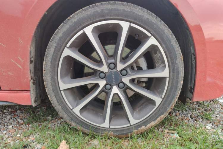 Used Lynk & Co 03 2018 1.5TD DCT Sport Edition China V Standard Right Front Wheel Hub
