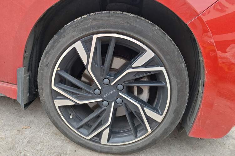 Used Lynk & Co 03 2018 1.5TD DCT Sport Edition China V Standard Right Front Wheel Hub