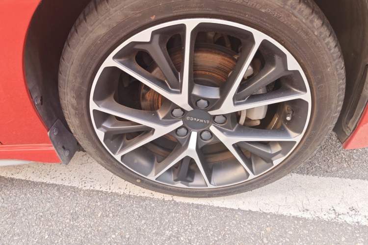 Used Lynk & Co 03 2018 1.5TD DCT JingPro Edition China V Standard Right Front Wheel Hub