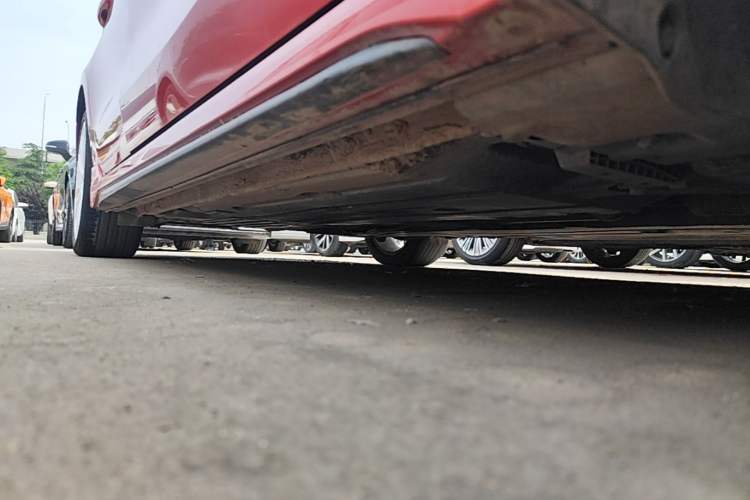 Used Lynk & Co 03 2018 1.5TD DCT Sport Edition China V Standard Right Side Sill