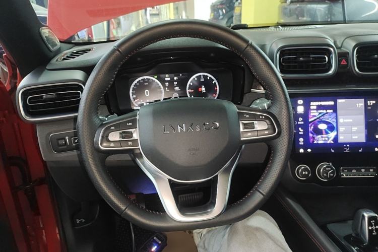 Used Lynk & Co 03 2018 1.5TD DCT JingPro Edition China V Standard Steering Wheel