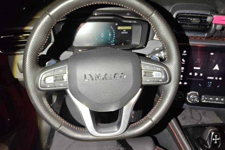 Used Lynk & Co 03 2018 1.5TD DCT JingPro Edition China V Standard Steering Wheel