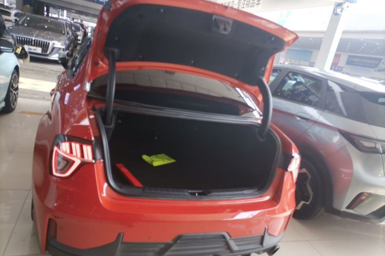 Used Lynk & Co 03 2018 1.5TD DCT JingPro Edition China V Standard Trunk