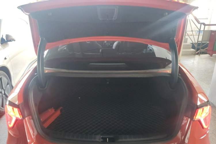 Used Lynk & Co 03 2018 1.5TD DCT Sport Edition China V Standard Trunk