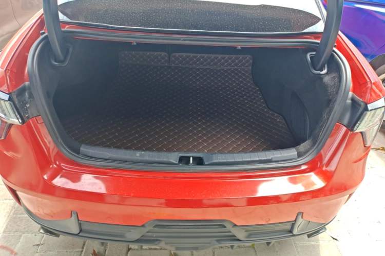 Used Lynk & Co 03 2018 1.5TD DCT JingPro Edition China V Standard Trunk