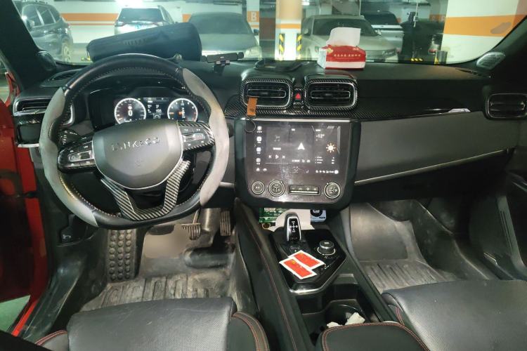 Used Lynk & Co 03 2018 1.5TD DCT JingPro Edition China V Standard Center Console