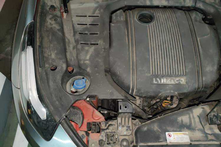 Used Lynk & Co 03 2018 1.5TD DCT JingPro Edition China V Standard Engine Bay Right