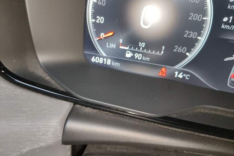 Used Lynk & Co 03 2018 1.5TD DCT Pro Version China V Standard Odometer Close Up