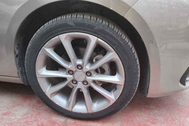 Used Lynk & Co 03 2018 1.5TD DCT Pro Version China V Standard Right Front Wheel Hub
