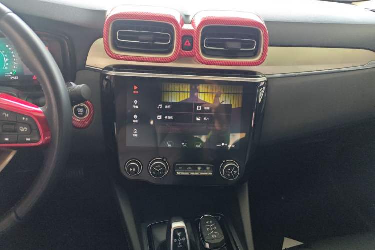 Used Lynk & Co 03 2018 1.5TD DCT Version China V Standard Audio And AC Panel