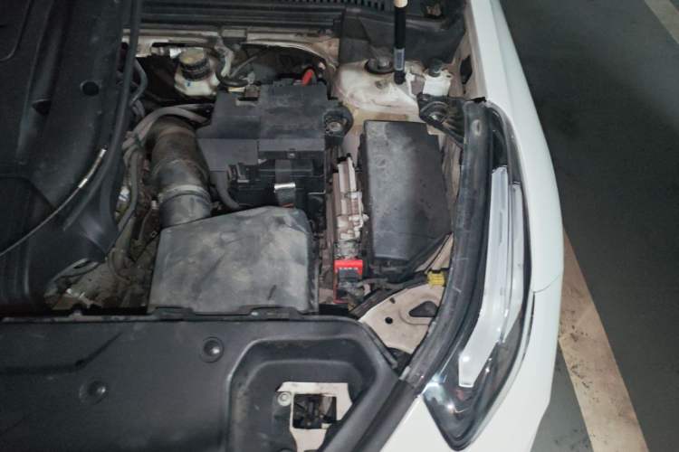 Used Lynk & Co 03 2018 1.5TD DCT JingPro Edition China V Standard Engine Bay Left
