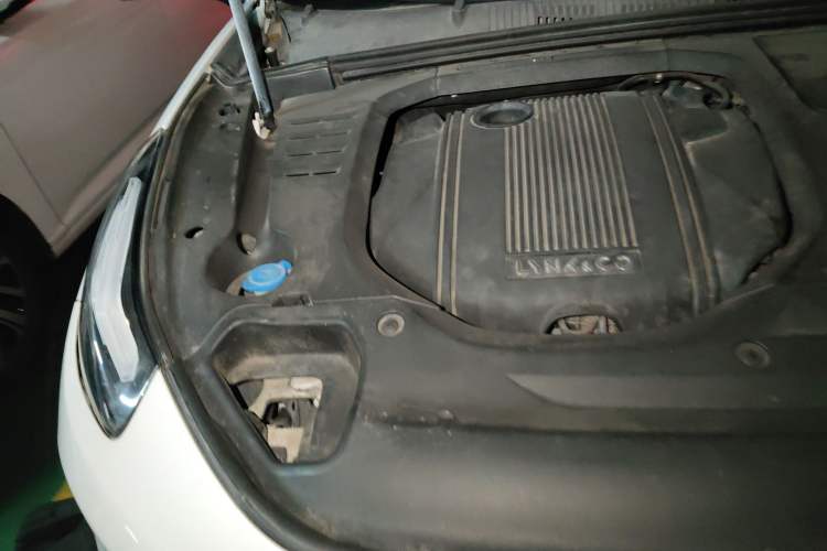 Used Lynk & Co 03 2018 1.5TD DCT Sport Edition China V Standard Engine Bay Right