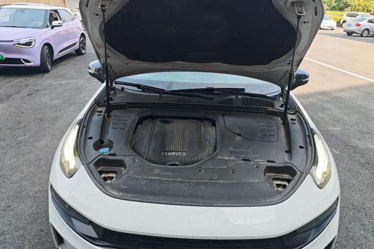 Used Lynk & Co 03 2018 1.5TD DCT JingPro Edition China V Standard Engine Bay