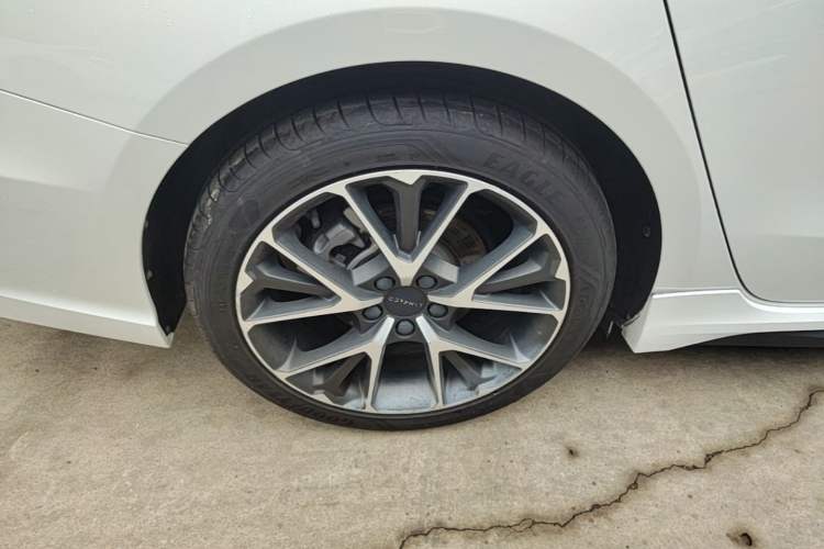 Used Lynk & Co 03 2018 1.5TD DCT JingPro Edition China V Standard Exterior 5