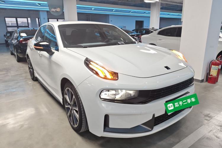 Used Lynk & Co 03 2018 1.5TD DCT Sport Edition China V Standard Front Right 45 Deg
