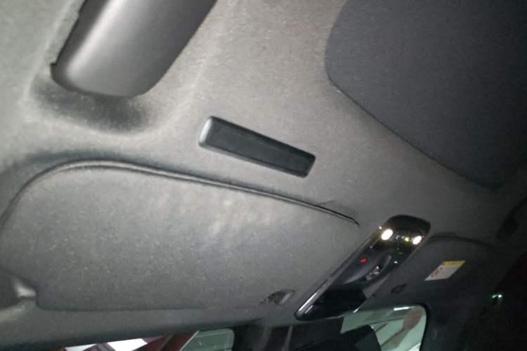Used Lynk & Co 03 2018 1.5TD DCT JingPro Edition China V Standard Headliner