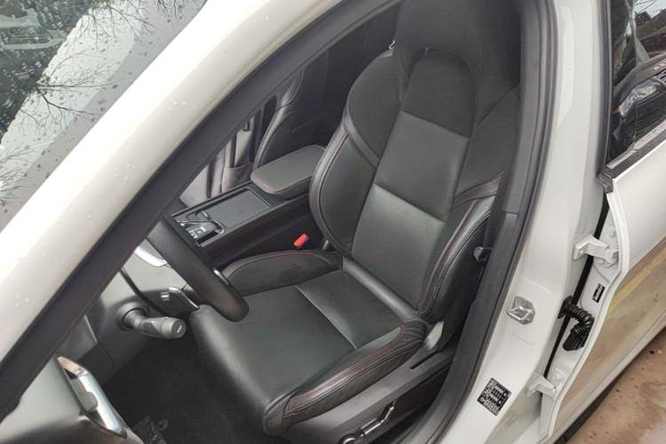 Used Lynk & Co 03 2018 1.5TD DCT JingPro Edition China V Standard Left Front Seat