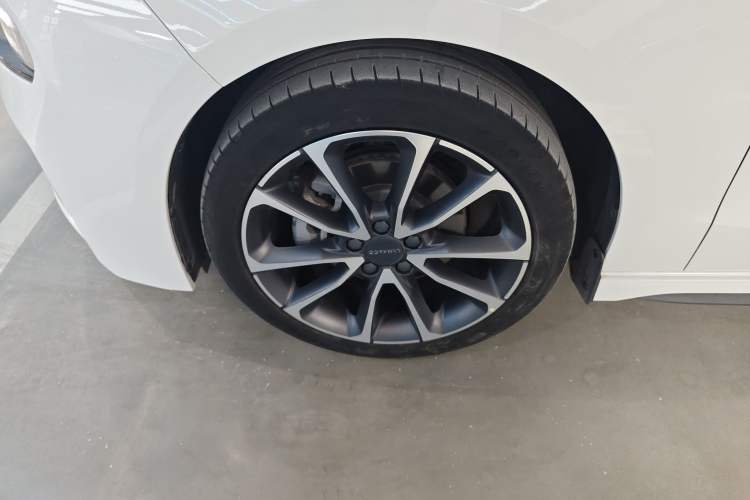 Used Lynk & Co 03 2018 1.5TD DCT Sport Edition China V Standard Left Front Wheel Hub
