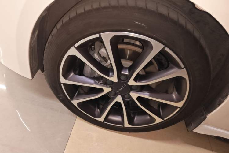 Used Lynk & Co 03 2018 1.5TD DCT Sport Edition China V Standard Left Front Wheel Hub