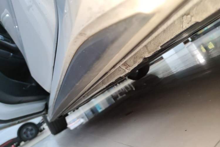 Used Lynk & Co 03 2018 1.5TD DCT Sport Edition China V Standard Left Side Sill