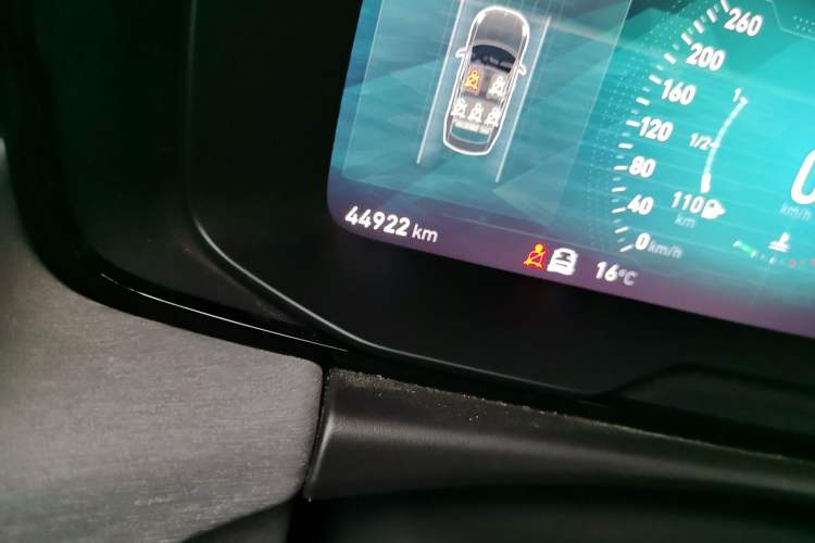 Used Lynk & Co 03 2018 1.5TD DCT JingPro Edition China V Standard Odometer Close Up