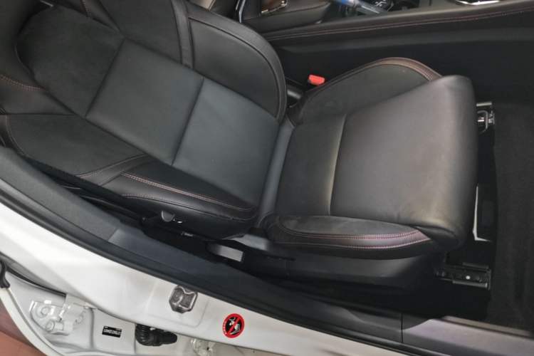 Used Lynk & Co 03 2018 1.5TD DCT Sport Edition China V Standard Right Front Seat