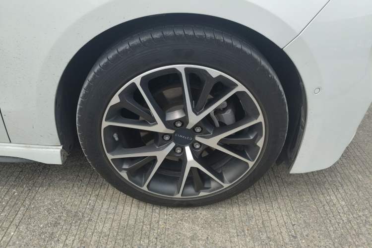 Used Lynk & Co 03 2018 1.5TD DCT JingPro Edition China V Standard Right Front Wheel Hub