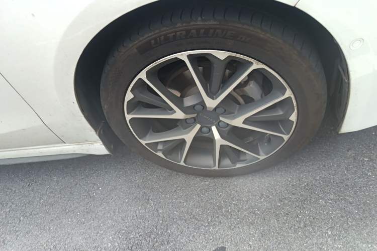 Used Lynk & Co 03 2018 1.5TD DCT JingPro Edition China V Standard Right Front Wheel Hub