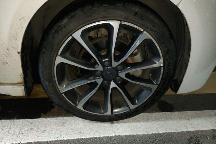 Used Lynk & Co 03 2018 1.5TD DCT Sport Edition China V Standard Right Front Wheel Hub