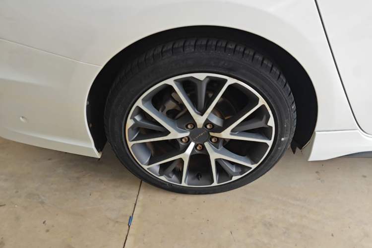 Used Lynk & Co 03 2018 1.5TD DCT JingPro Edition China V Standard Right Rear Wheel Hub