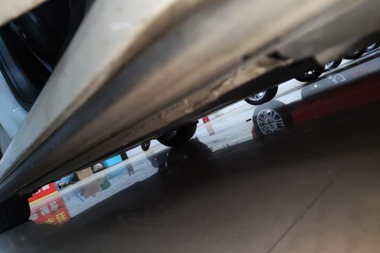 Used Lynk & Co 03 2018 1.5TD DCT Sport Edition China V Standard Right Side Sill
