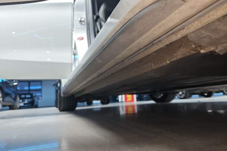 Used Lynk & Co 03 2018 1.5TD DCT Sport Edition China V Standard Right Side Sill