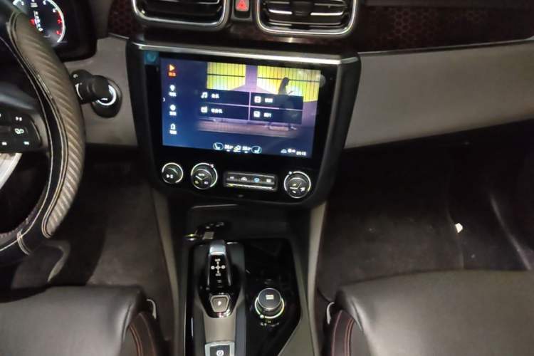 Used Lynk & Co 03 2019 1.5TD DCT Sport Edition China VI Standard Audio And AC Panel