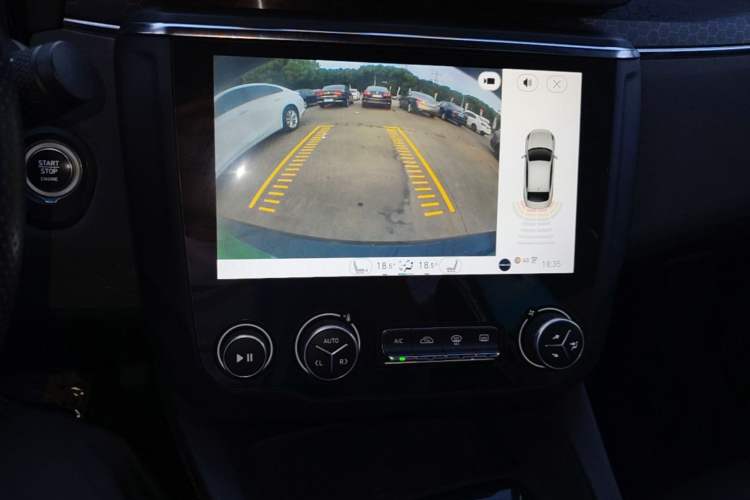 Used Lynk & Co 03 2019 1.5TD DCT Sport Edition China VI Standard Audio And AC Panel