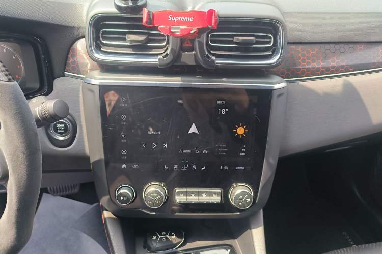 Used Lynk & Co 03 2019 2.0TD Automatic Jing Pro Edition Audio And AC Panel
