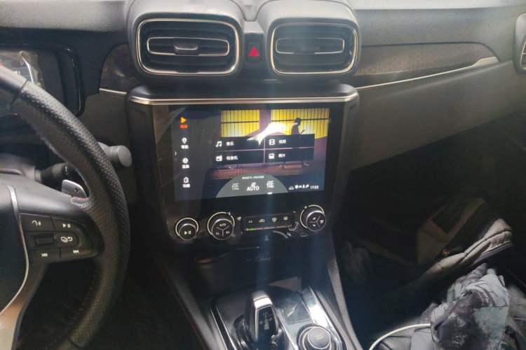 Used Lynk & Co 03 2019 1.5TD DCT Sport Edition China VI Standard Audio And AC Panel