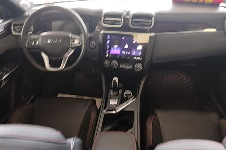 Used Lynk & Co 03 2019 2.0TD Automatic Jing Pro Edition Center Console