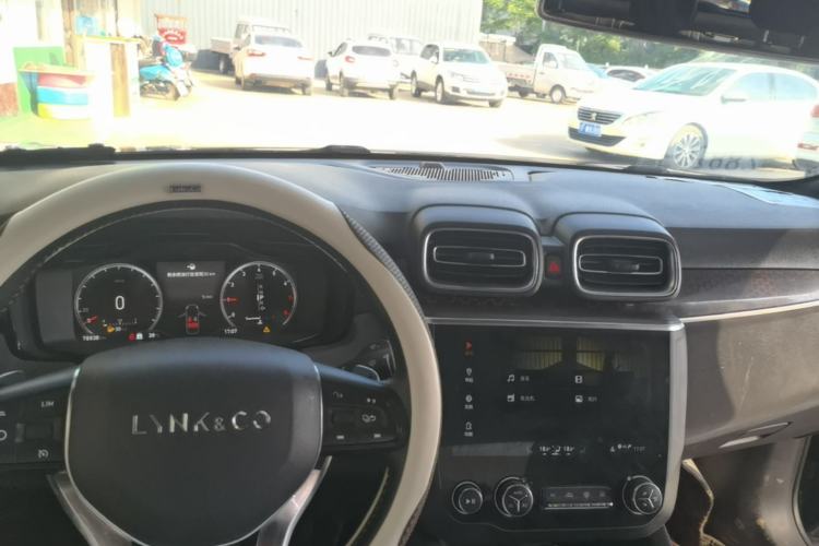 Used Lynk & Co 03 2019 1.5TD DCT Sport Edition China VI Standard Center Console